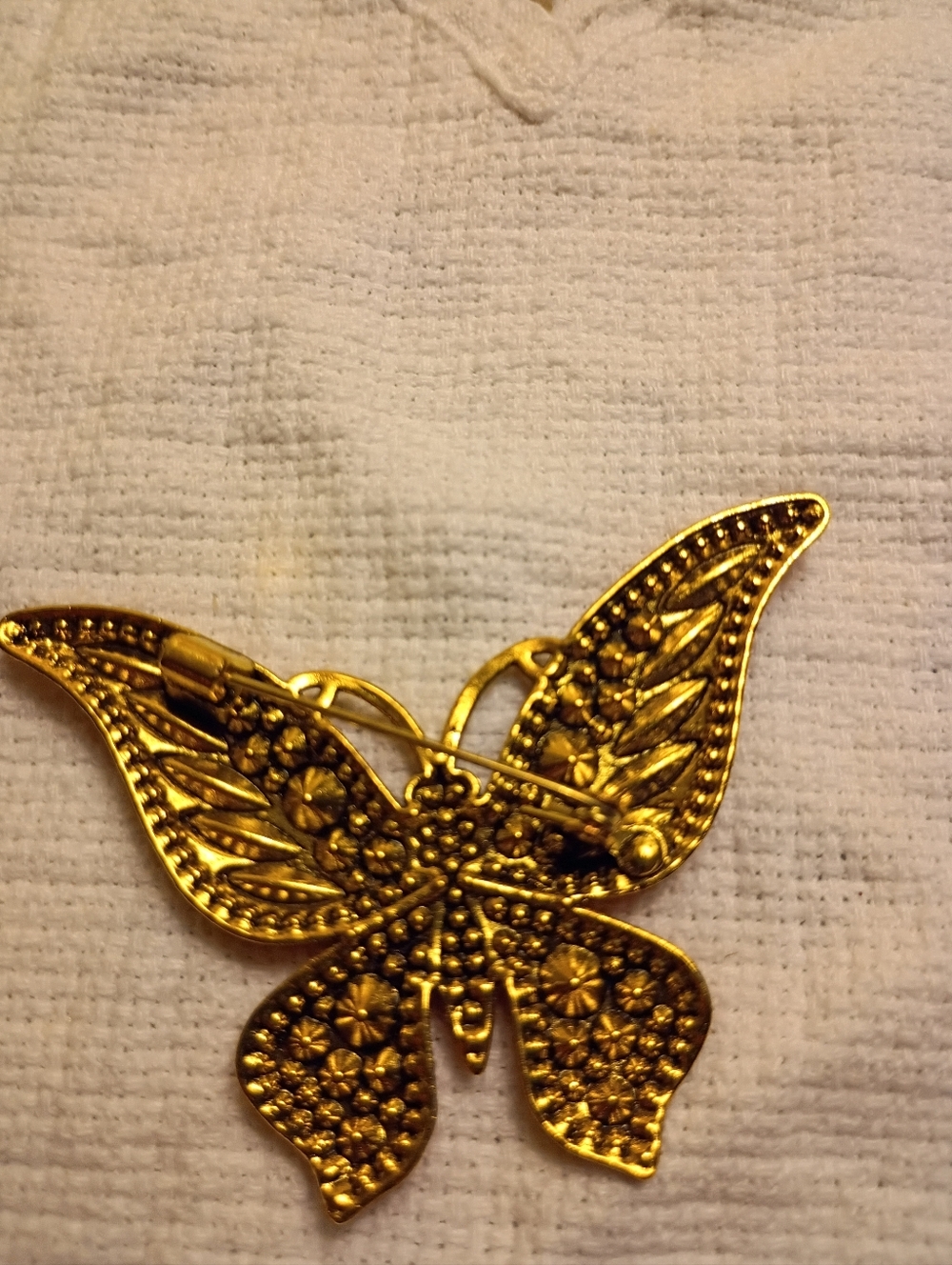 Red Crystal Encrusted Butterfly Brooch/Pin, Gold Tone - Picture 2 of 3